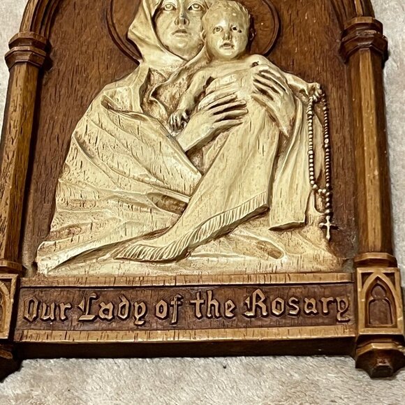 Our Lady of the Rosary" Virgin and Child Bas Relief Wall Hanging - Vintage | Vin - Picture 3 of 13